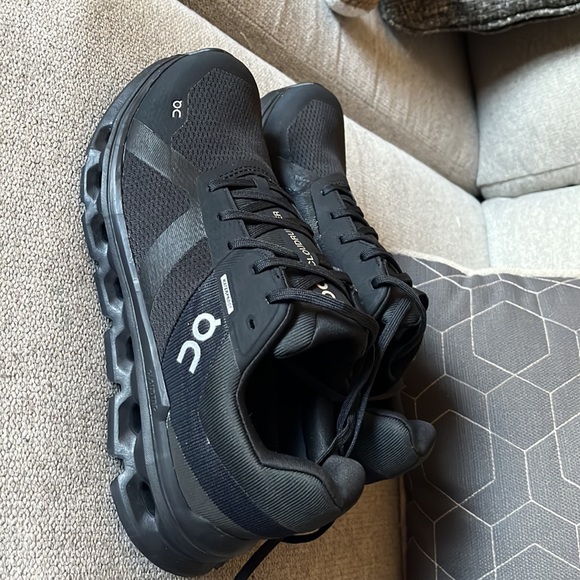 Cloudrunner Waterproof - Picture 7 of 14